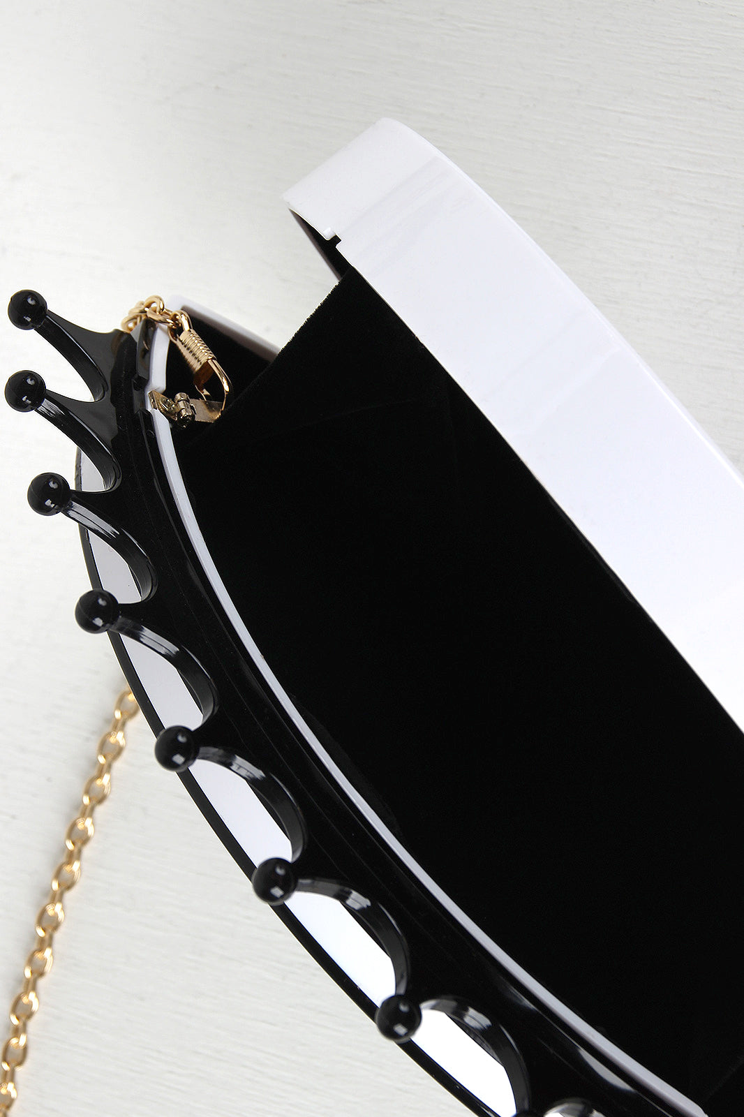 Cable Chain Eye Clutch