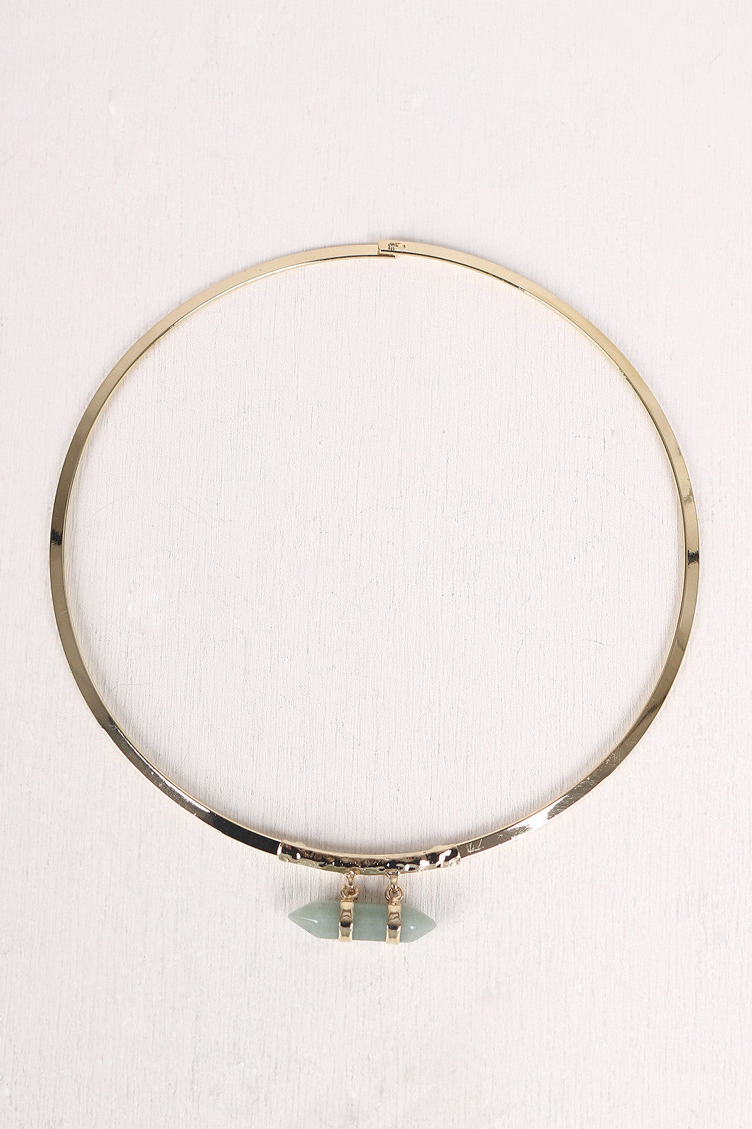 Bullet-Shaped Green Gemstone Choker