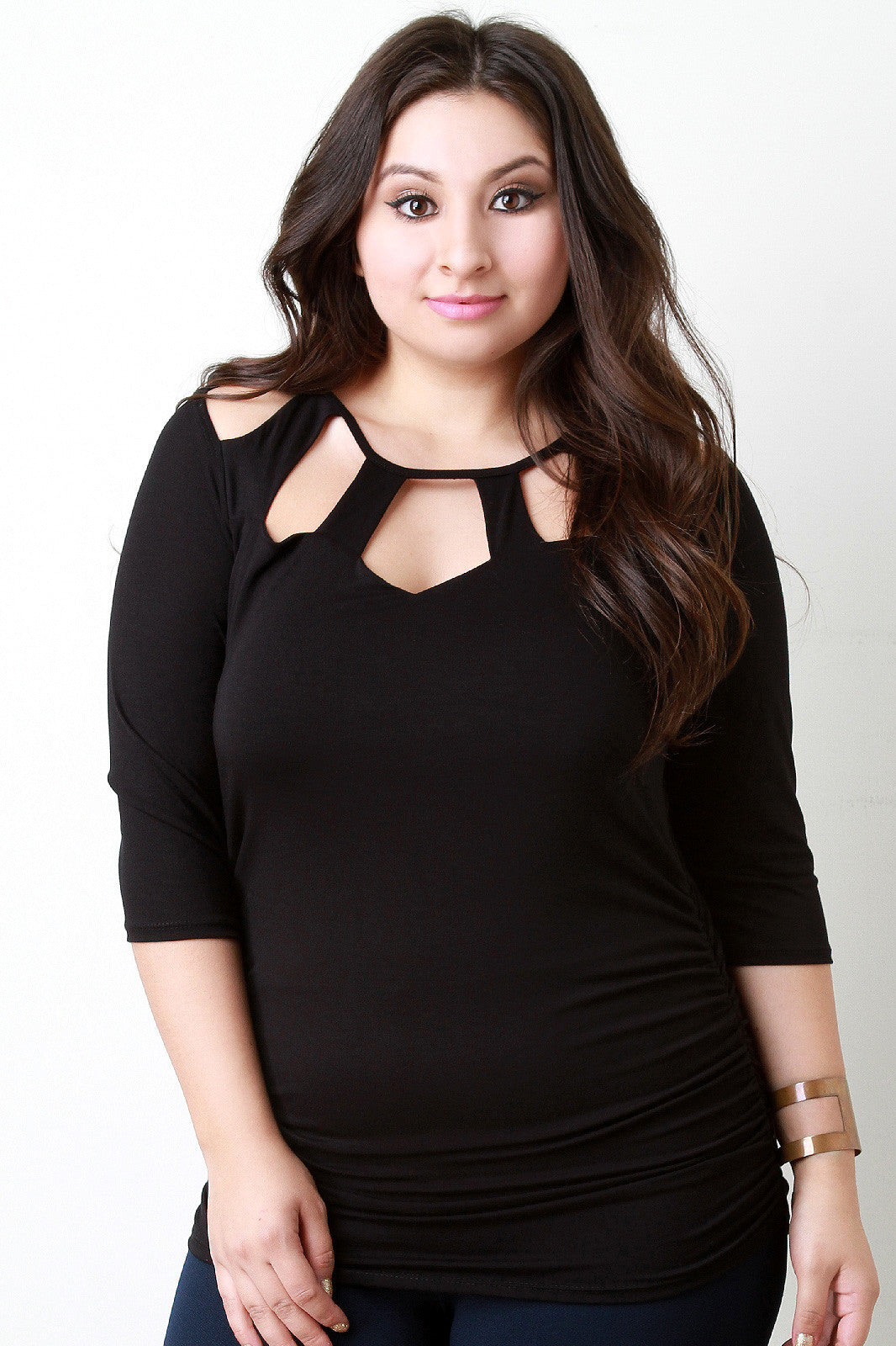 Caged Neckline Half Sleeve Tee