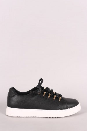 Bamboo Low Top Round Toe Lace Up Sneaker