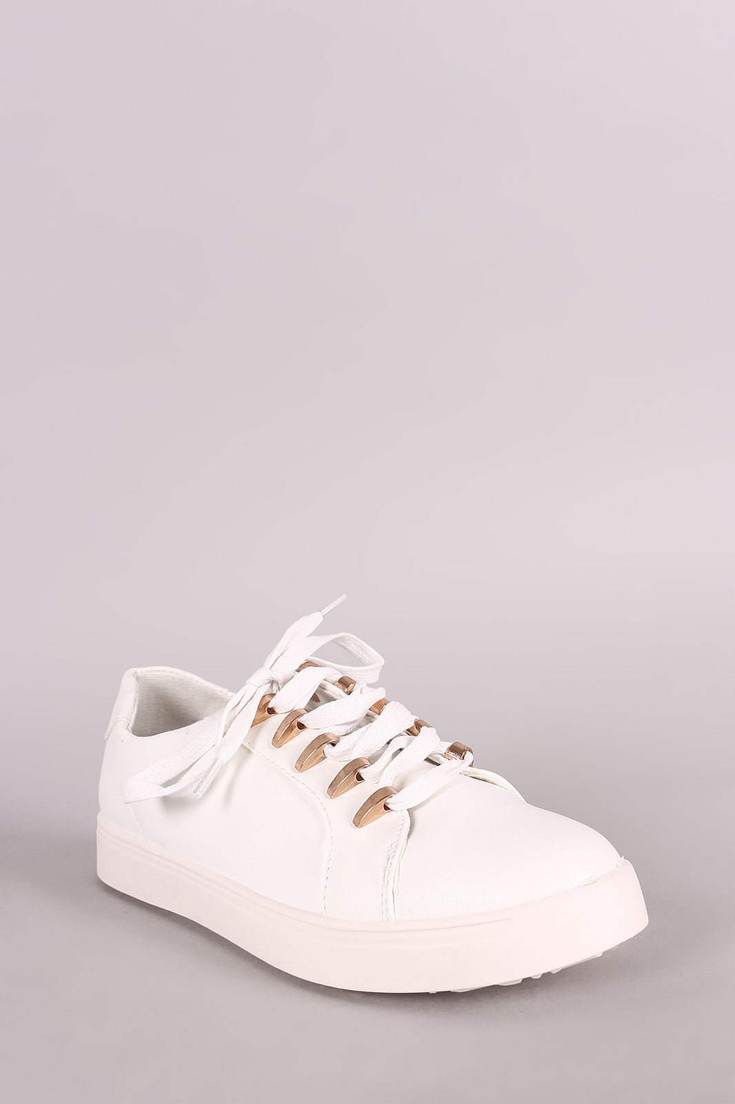 Bamboo Low Top Round Toe Lace Up Sneaker