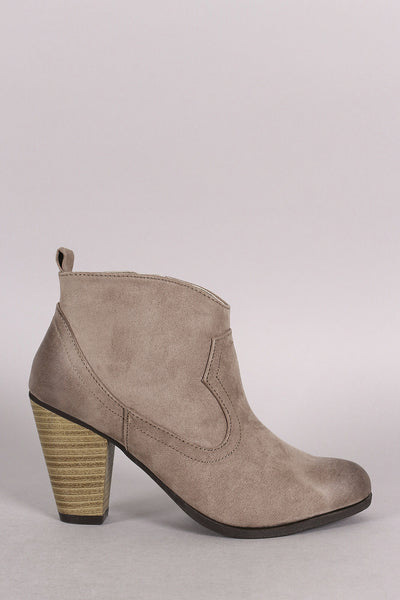 Qupid Cowgirl Burnished Ankle Boots