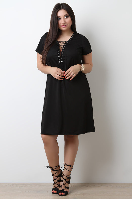 Grommet Lace-Up Short Sleeves Shift Dress