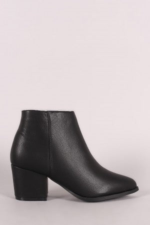 Bamboo Pointy Toe Block Heeled Western Booties