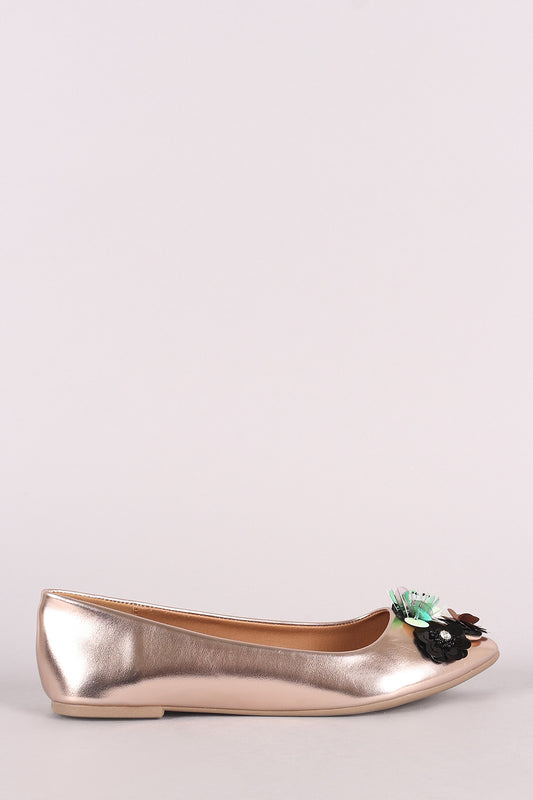 Qupid Metallic Sequin Floral Applique Pointy Toe Flat