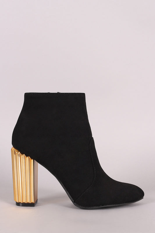 Qupid Suede Pointy Toe Textured Metallic Chunky Heeled Booties